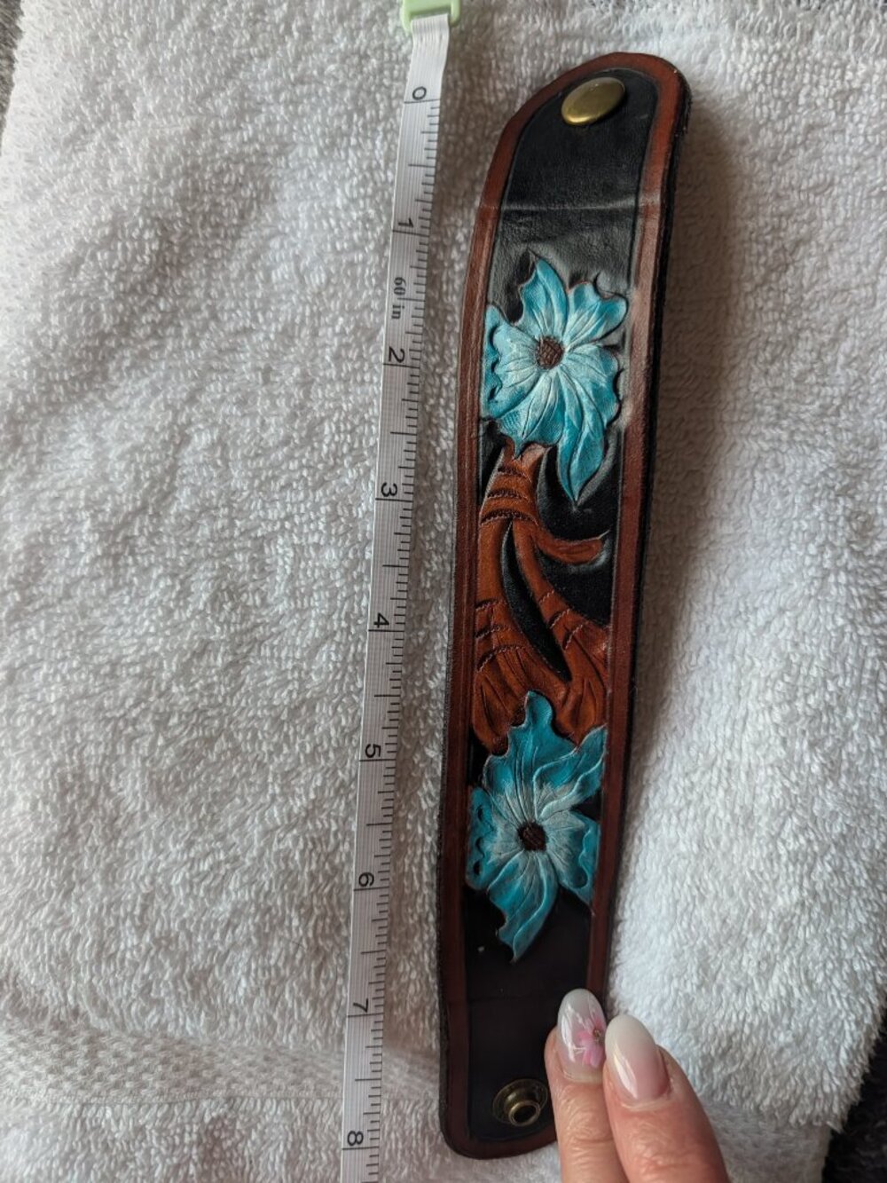 Hand Tooled Carved and Painted Leather Bracelet - Picture 3 of 8